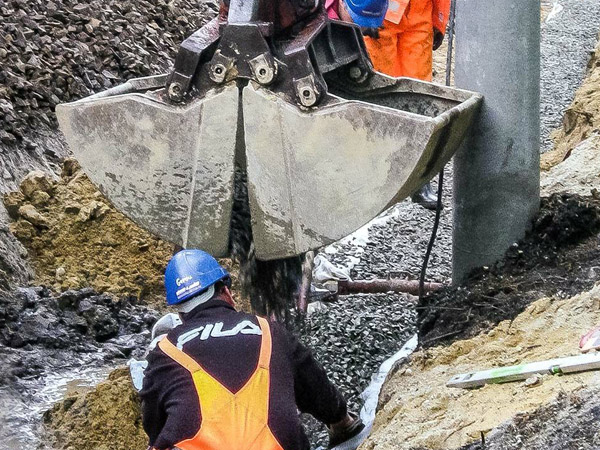 Primer ugradnje drenažnog geokompozita u rovu cevovoda